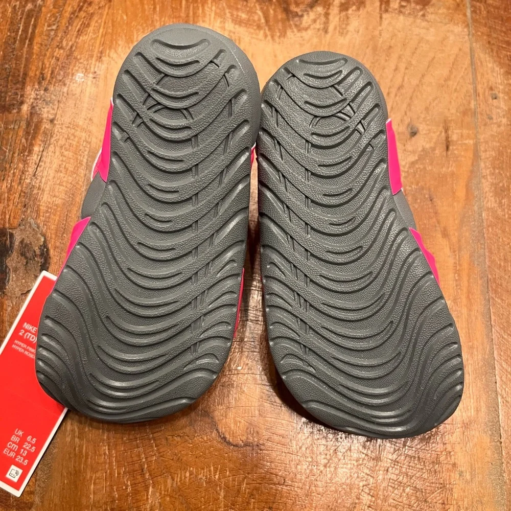 NWT Nike Kids Sunray Protect Sandals